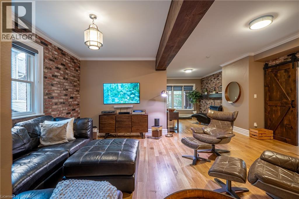 283 Plains Road W, Burlington, Ontario  L7T 1G1 - Photo 12 - 40863066