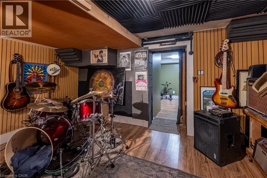 283 Plains Road W, Burlington, Ontario  L7T 1G1 - Photo 44 - 40863066