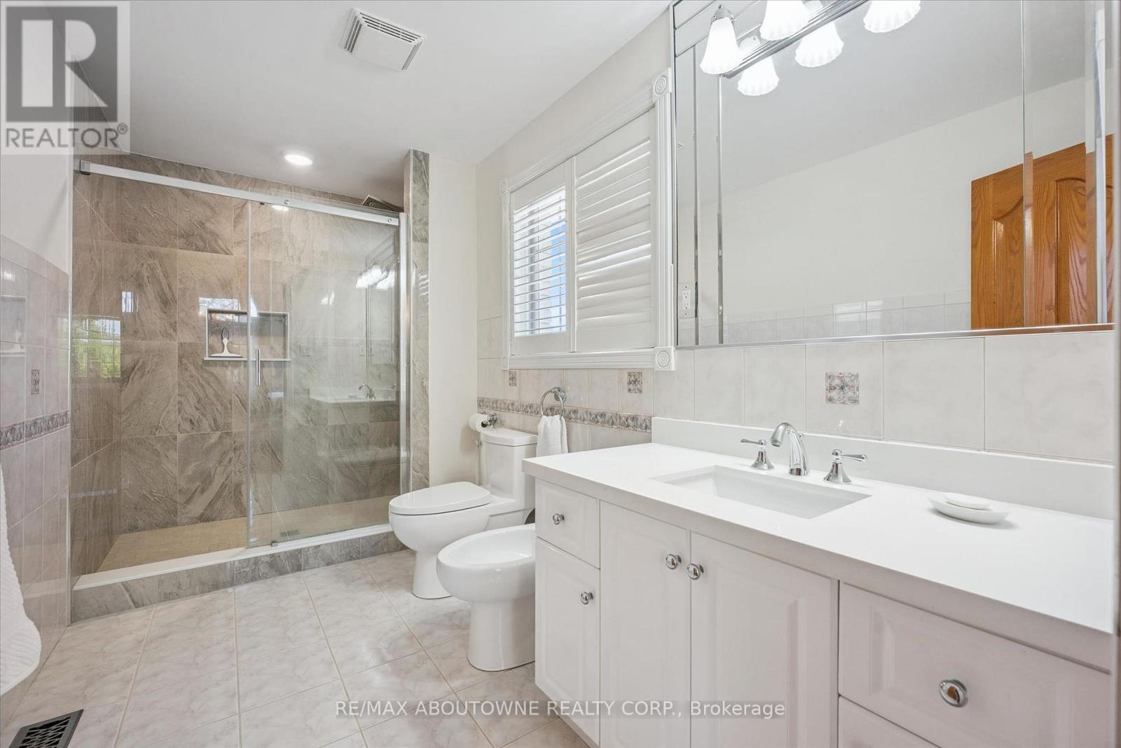 6 Fourseasons Drive, Hamilton, Ontario  L8E 5Y5 - Photo 22 - X13832394