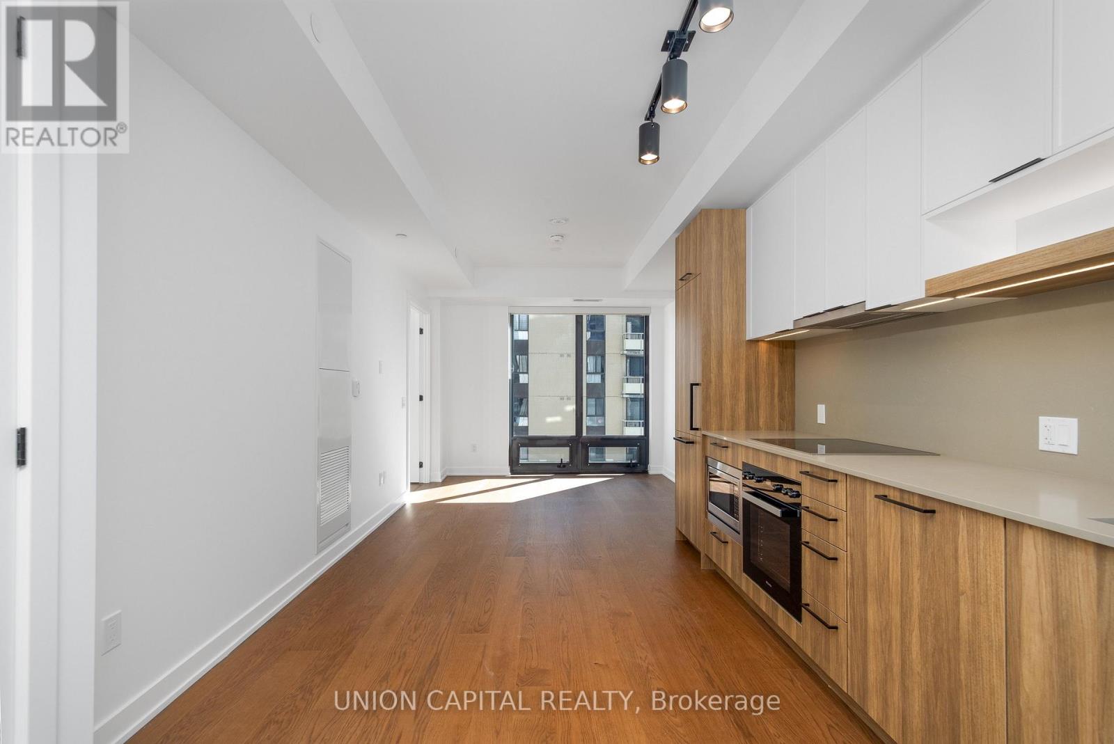 1802 - 91 Montclair Avenue, Toronto, Ontario  M5P 0B1 - Photo 17 - C13832452