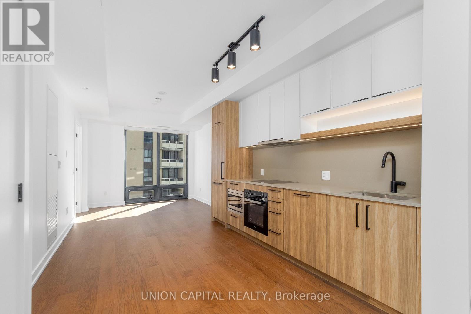 1802 - 91 Montclair Avenue, Toronto, Ontario  M5P 0B1 - Photo 15 - C13832452