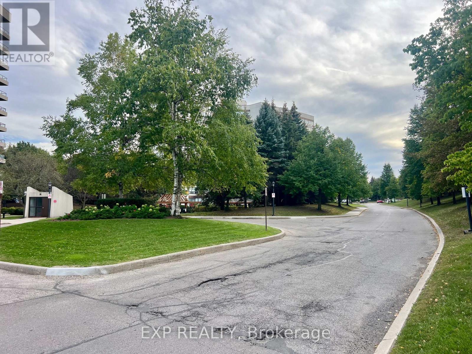 412 - 10 Laurelcrest Street, Brampton, Ontario  L6S 5Y3 - Photo 34 - W13832546
