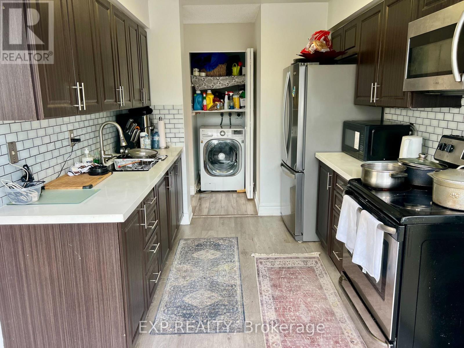 412 - 10 Laurelcrest Street, Brampton, Ontario  L6S 5Y3 - Photo 6 - W13832546