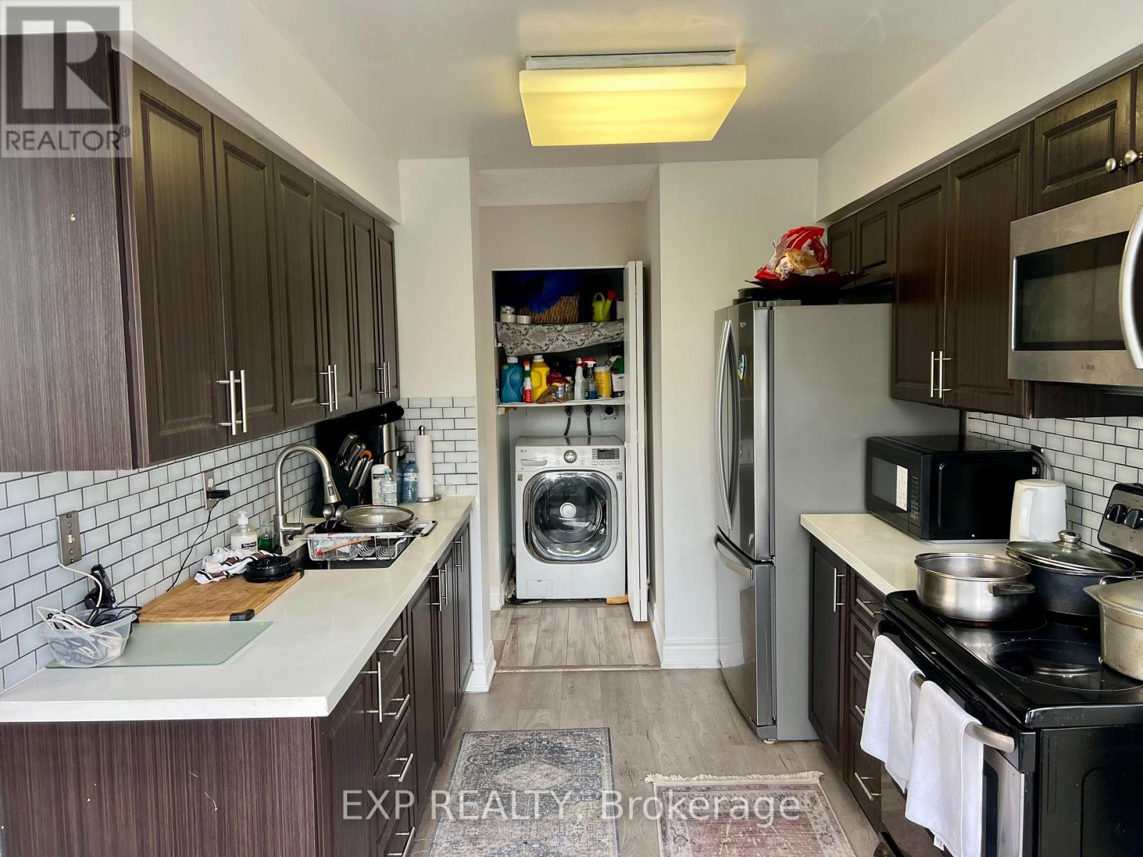 412 - 10 Laurelcrest Street, Brampton, Ontario  L6S 5Y3 - Photo 7 - W13832546