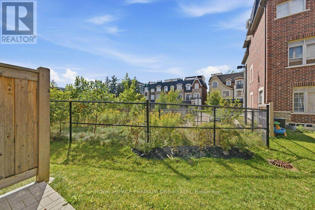 86 Glazebrook Drive, Vaughan, Ontario  L4L 0H9 - Photo 37 - N13831806