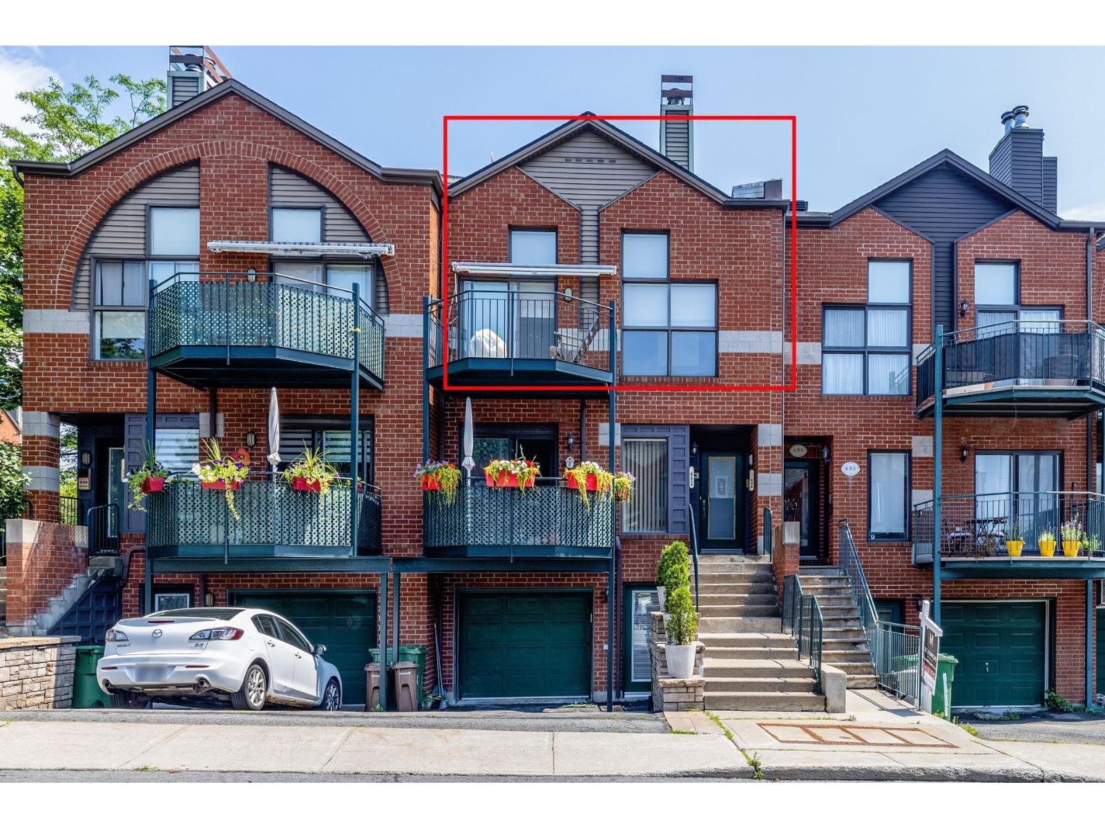 694 36e Avenue Montréal (Lachine) Quebec Canada H8T3N9 2