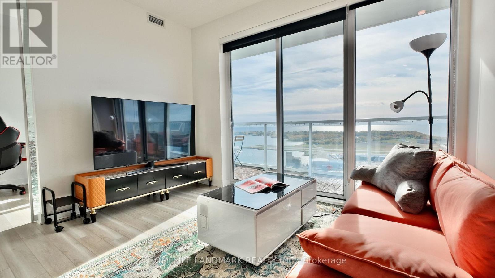 4016 - 17 Bathurst Street, Toronto, Ontario  M5V 0N1 - Photo 4 - C13832570