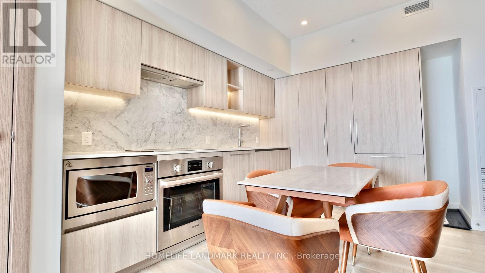 4016 - 17 Bathurst Street, Toronto, Ontario  M5V 0N1 - Photo 5 - C13832570