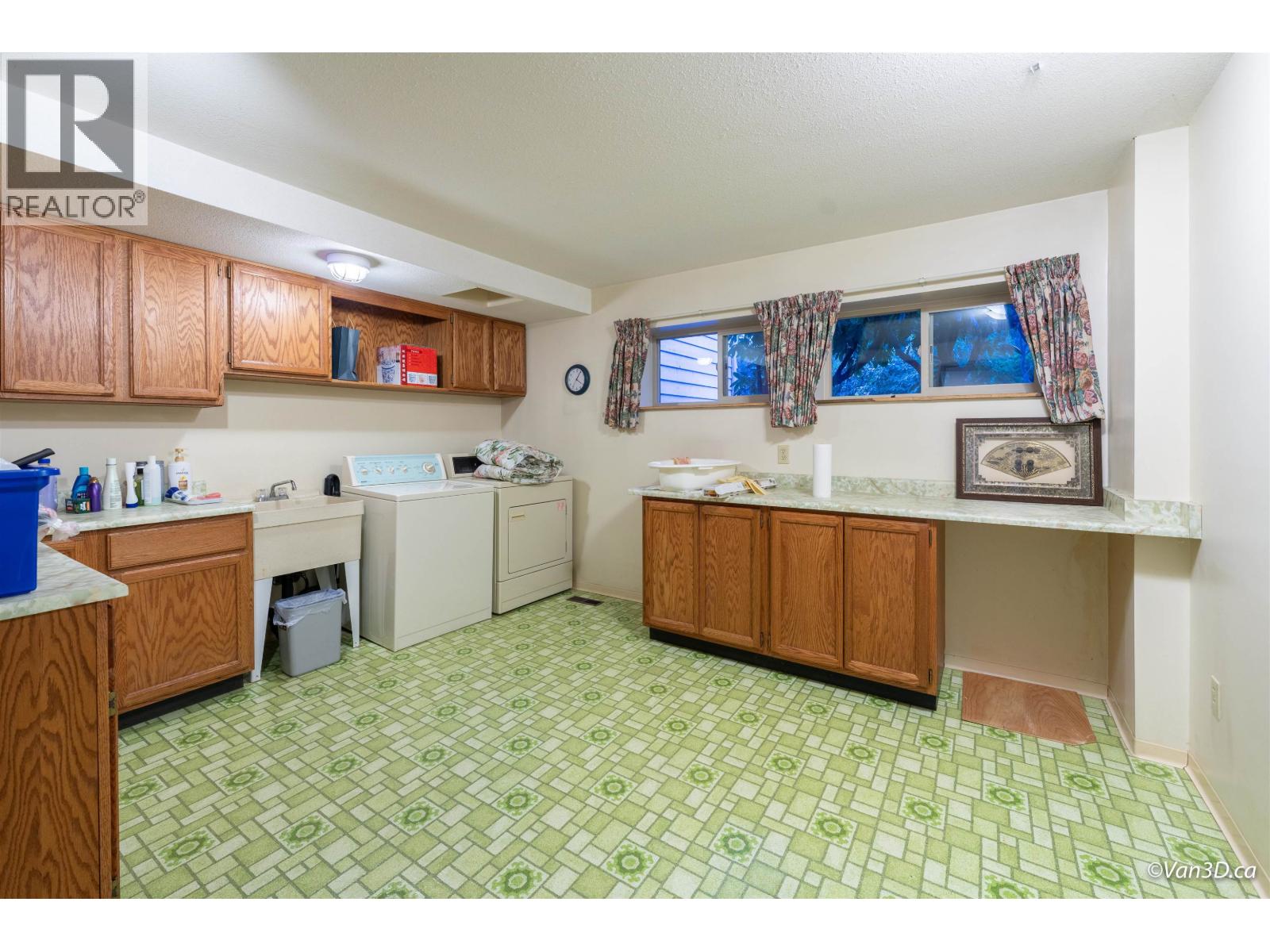 6408 Chaucer Place, Burnaby, British Columbia  V5E 3Y5 - Photo 33 - R3167946