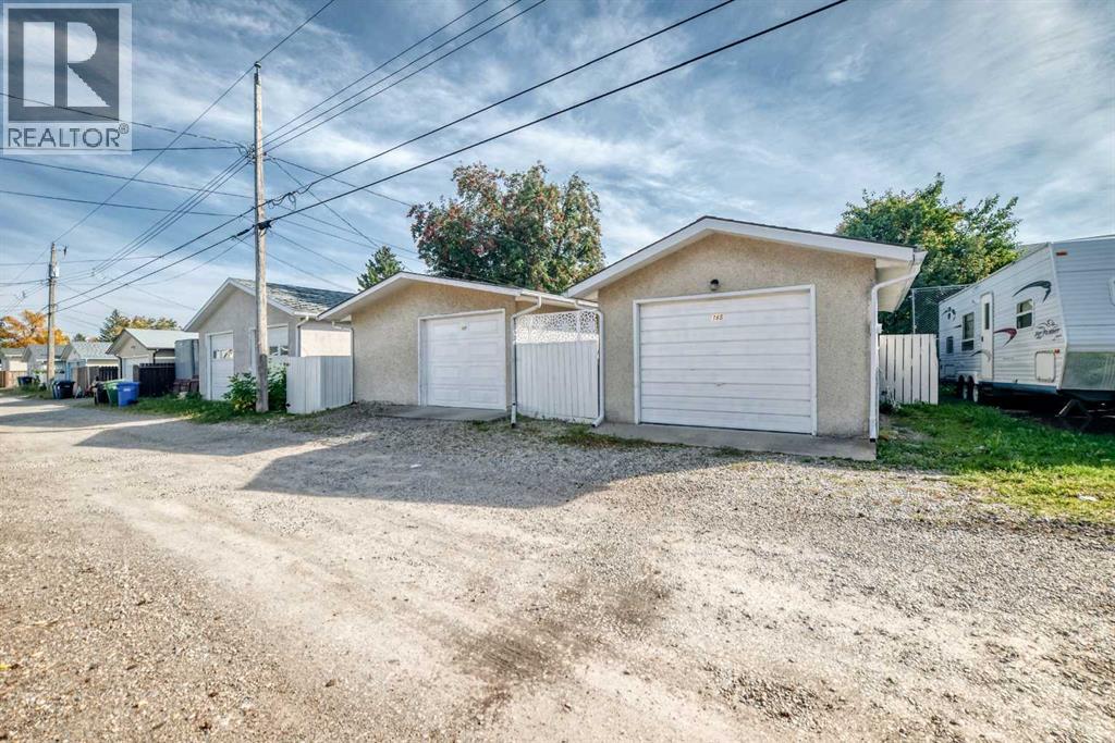 165 Marbrooke Circle Ne, Calgary, Alberta  T2A 2W4 - Photo 38 - A2347281
