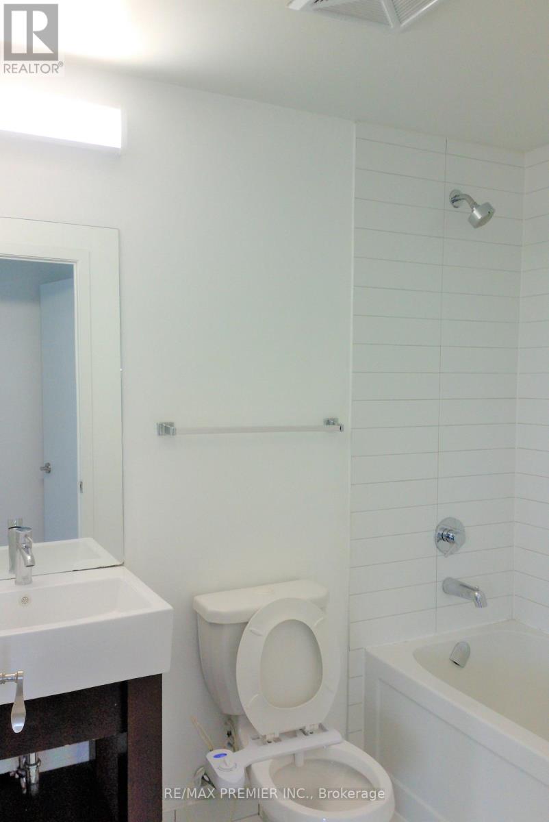404 - 840 Queens Plate Drive, Toronto, Ontario  M9W 0E7 - Photo 6 - W13832574