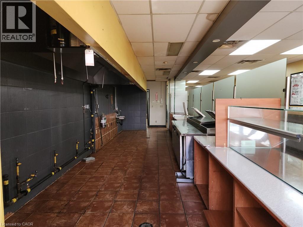 18 Market Street Unit# B, Brantford, Ontario  N3T 2Z4 - Photo 3 - 40866782