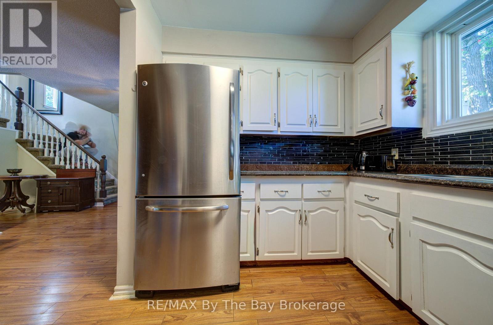 1693 River Road W, Wasaga Beach, Ontario  L9Z 2S2 - Photo 13 - S13832594