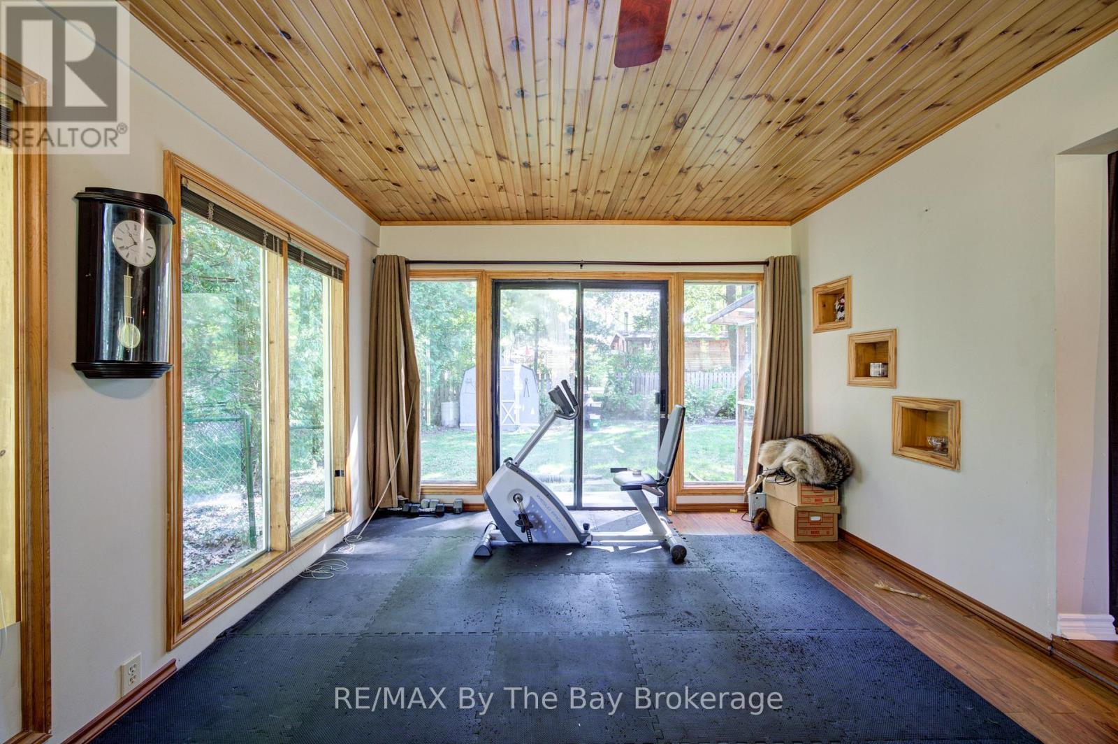 1693 River Road W, Wasaga Beach, Ontario  L9Z 2S2 - Photo 18 - S13832594