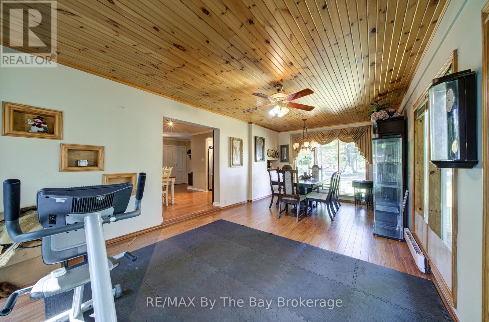 1693 River Road W, Wasaga Beach, Ontario  L9Z 2S2 - Photo 19 - S13832594