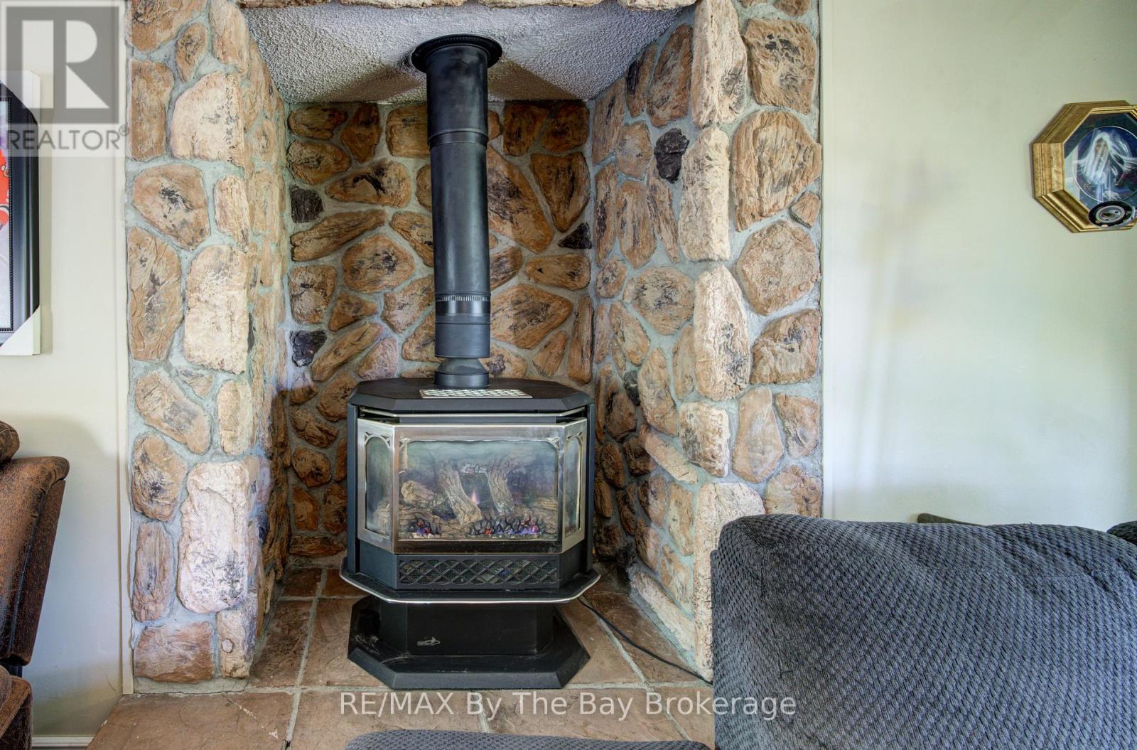 1693 River Road W, Wasaga Beach, Ontario  L9Z 2S2 - Photo 24 - S13832594