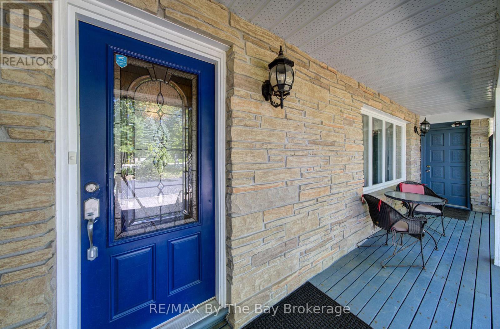 1693 River Road W, Wasaga Beach, Ontario  L9Z 2S2 - Photo 3 - S13832594