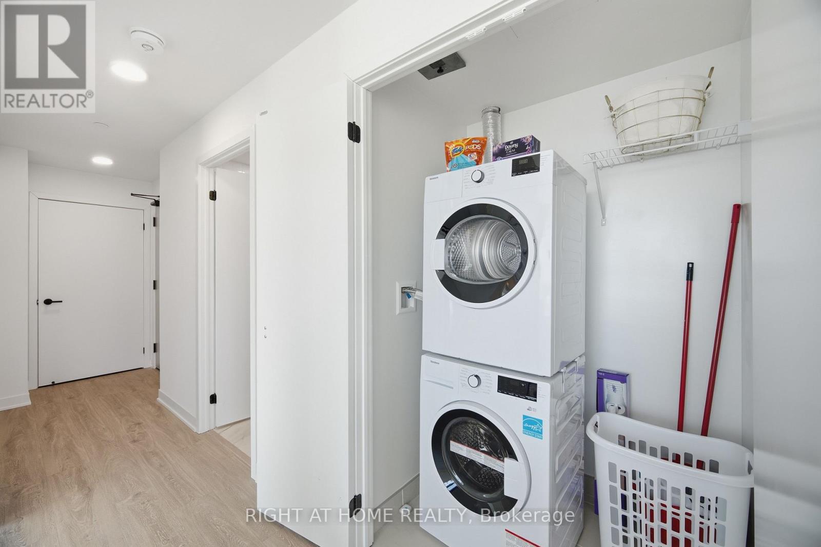 2203 - 2495 Eglinton Avenue W, Mississauga, Ontario  L5M 2T2 - Photo 28 - W13832586