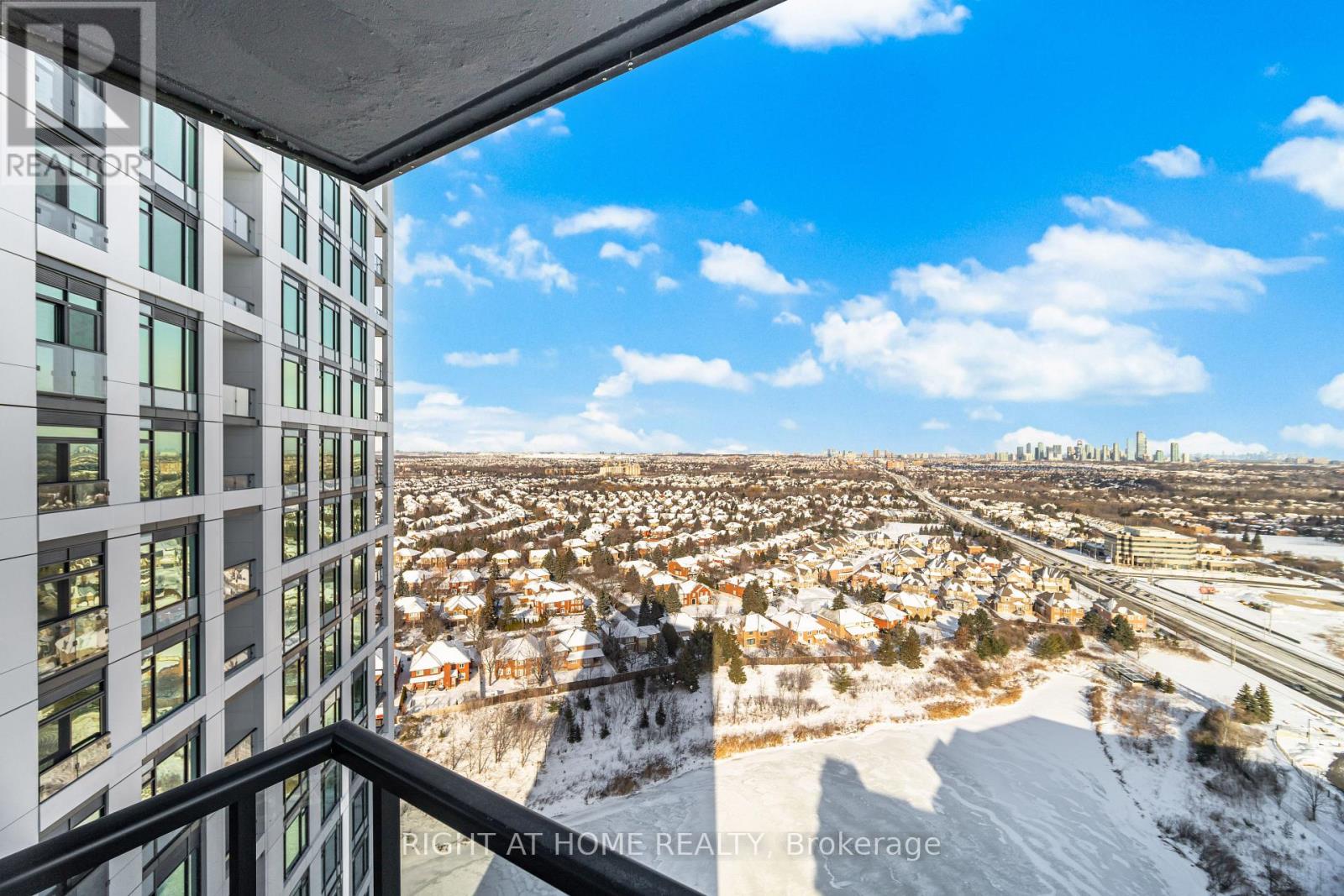 2203 - 2495 Eglinton Avenue W, Mississauga, Ontario  L5M 2T2 - Photo 32 - W13832586