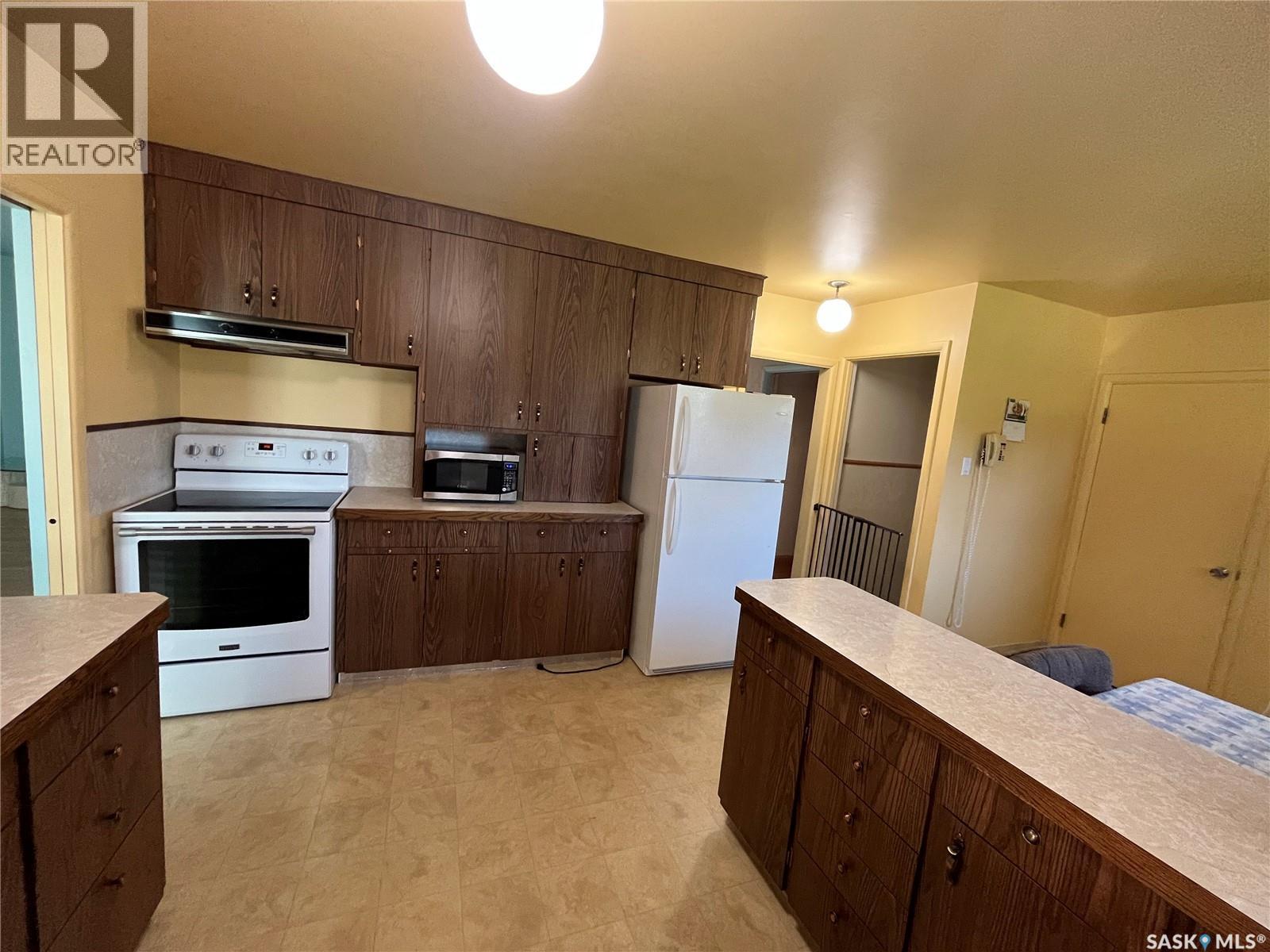 1123 Asquith Drive, Esterhazy, Saskatchewan  S0A 0X0 - Photo 3 - SK049560