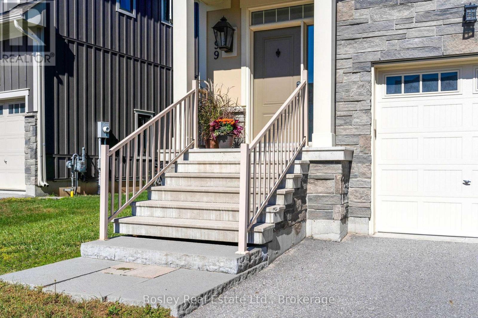 199 Yellow Birch Crescent, Blue Mountains, Ontario  L9Y 0Y5 - Photo 2 - X13832604