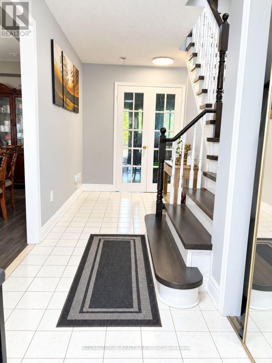 2095 Lynn Heights Drive, Pickering, Ontario  L1X 2S1 - Photo 4 - E13832600