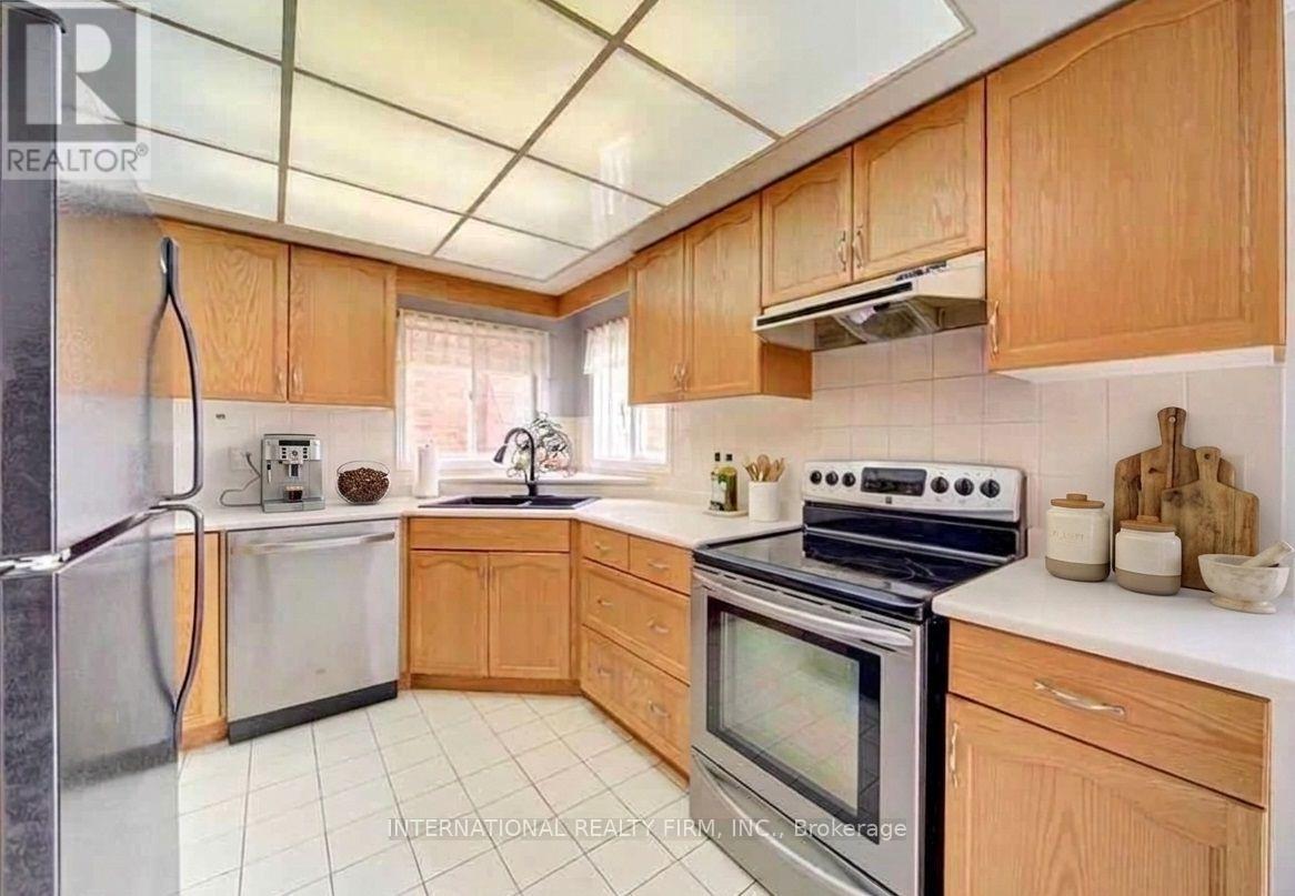 2095 Lynn Heights Drive, Pickering, Ontario  L1X 2S1 - Photo 6 - E13832600