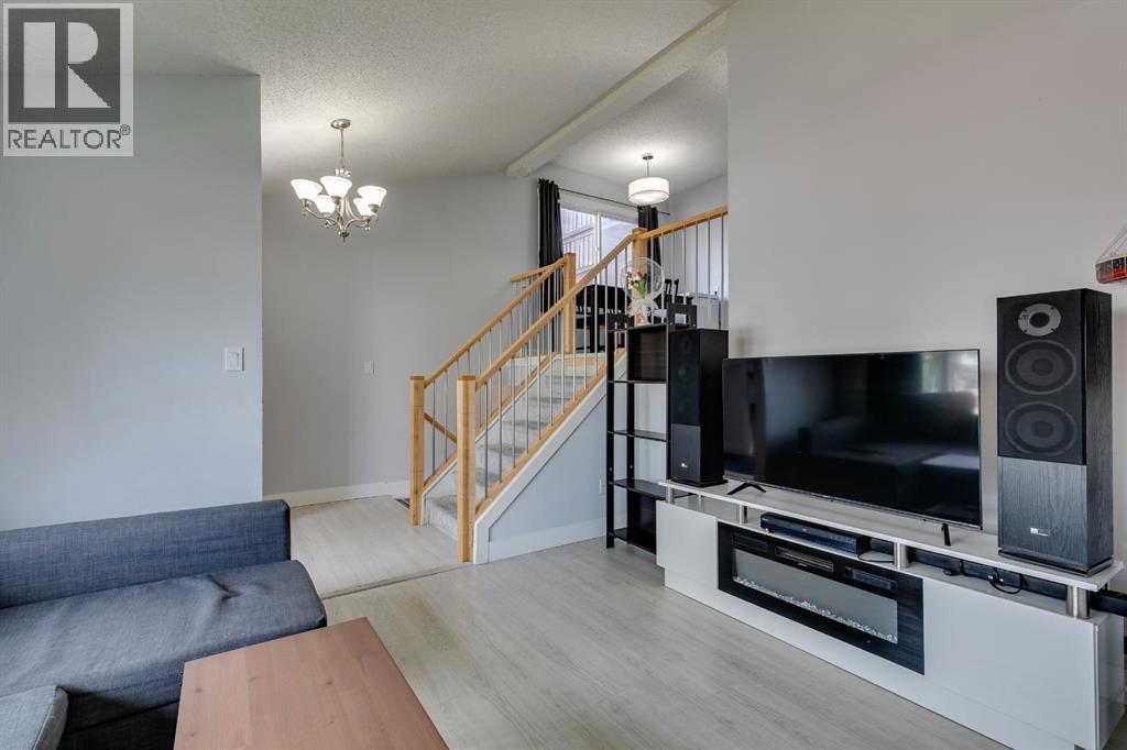 140 Templehill Drive NE, Calgary, Alberta  T1Y 4C3 - Photo 11 - A2347869