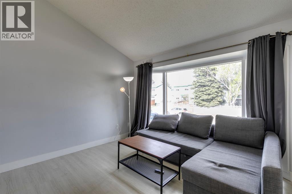 140 Templehill Drive NE, Calgary, Alberta  T1Y 4C3 - Photo 10 - A2347869