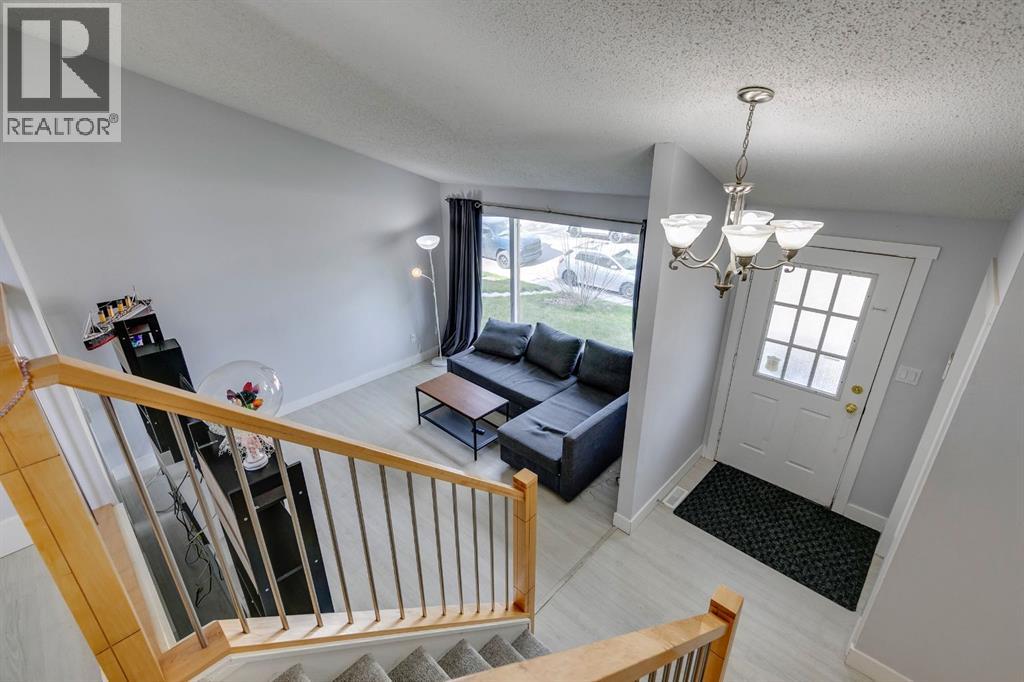 140 Templehill Drive NE, Calgary, Alberta  T1Y 4C3 - Photo 18 - A2347869