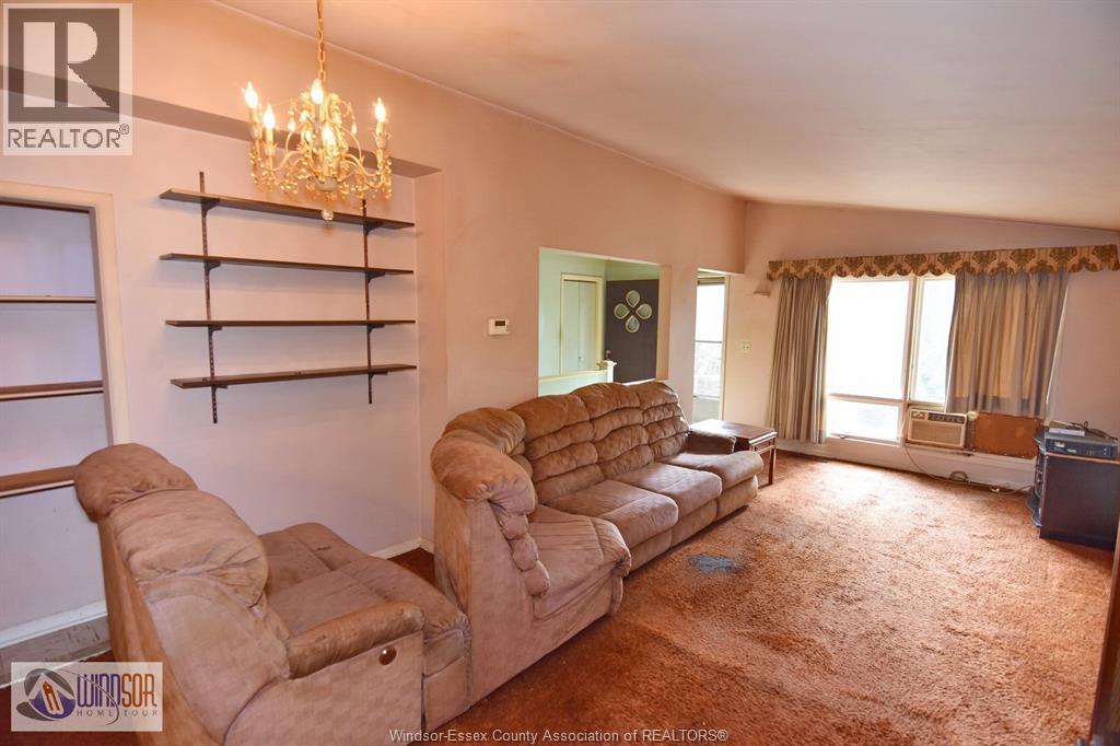 1011 Laurier, Lasalle, Ontario  N9J 1N2 - Photo 11 - 26023690