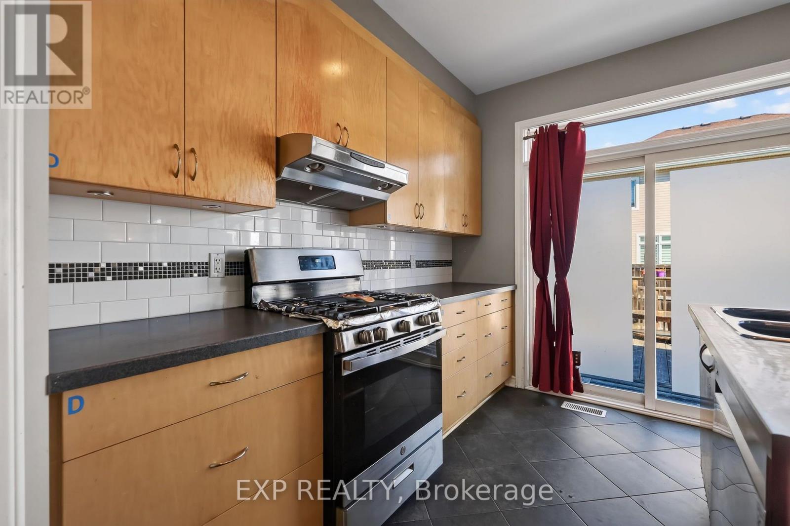 632 Willowmere Way, Ottawa, Ontario  K1T 0K2 - Photo 15 - X13828018