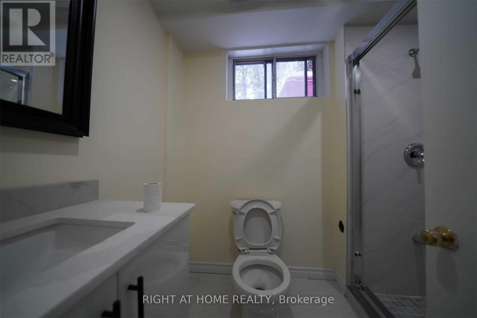 Bast - 17 Bryant Street, Toronto, Ontario  M3H 4Z8 - Photo 11 - C13832620
