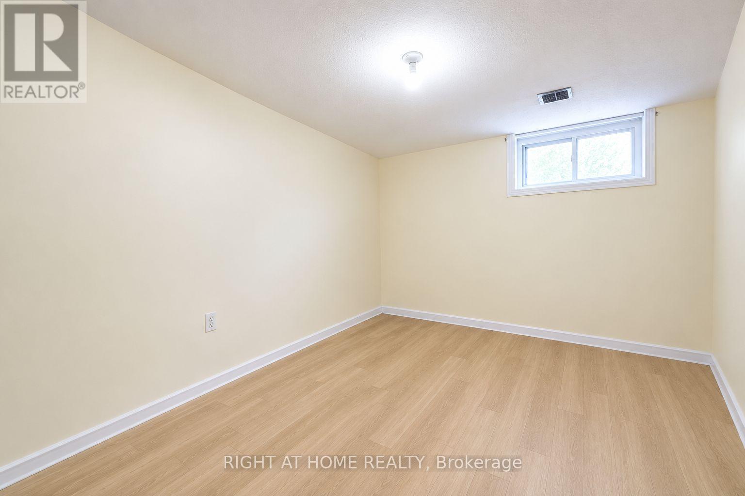 Bast - 17 Bryant Street, Toronto, Ontario  M3H 4Z8 - Photo 6 - C13832620