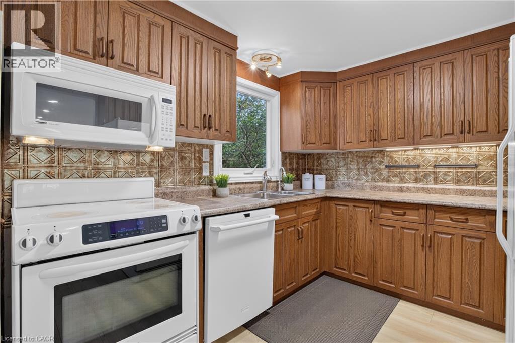 344 Driftwood Drive, Kitchener, Ontario  N2N 1Y7 - Photo 18 - 40864860