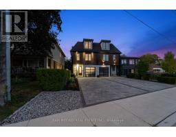 11B MAPLE AVENUE N, Mississauga, Ontario