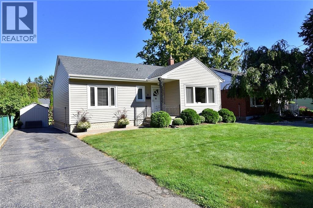 31 Kemp Drive, Hamilton, Ontario  L9H 2N1 - Photo 9 - 40865098