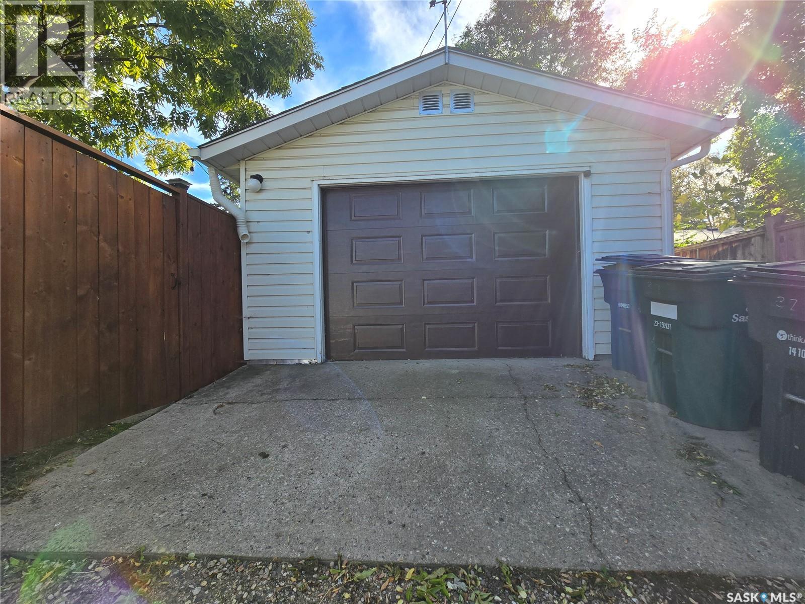 37 Dunning Crescent, Saskatoon, Saskatchewan  S7J 2S6 - Photo 52 - SK049663