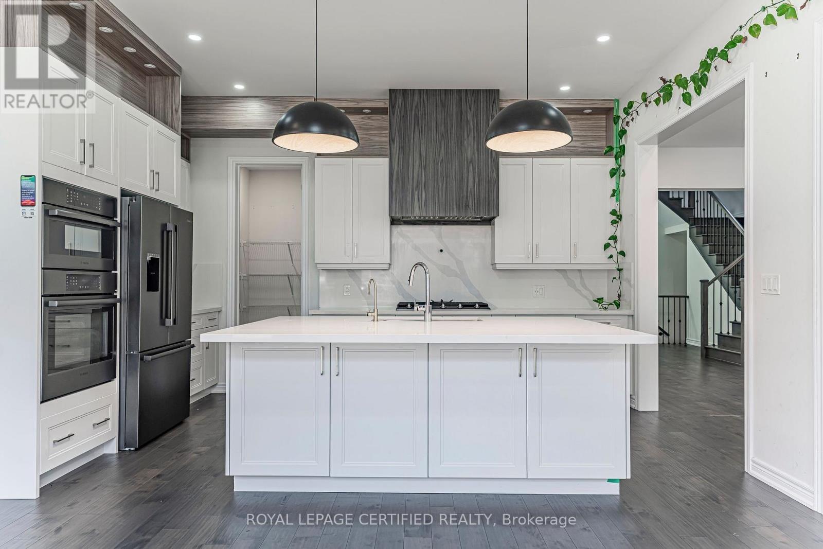 31 Carnegie Drive, Oakville, Ontario  L6H 0V9 - Photo 18 - W13829002