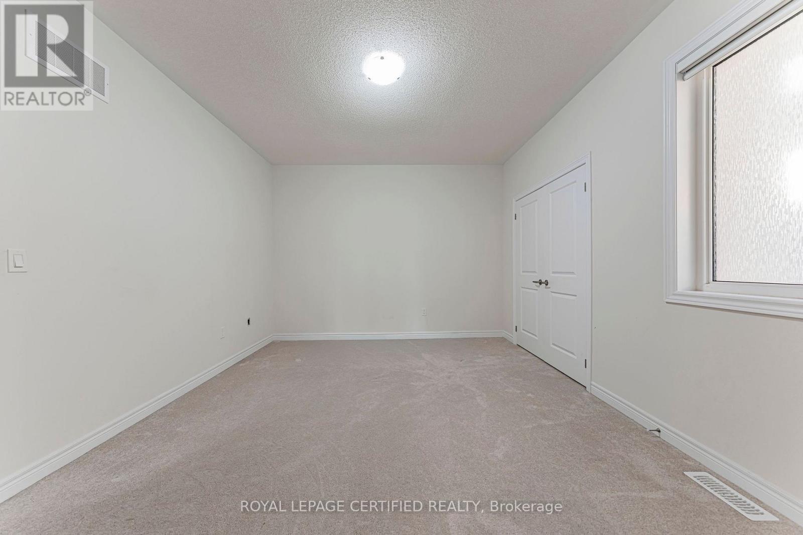 31 Carnegie Drive, Oakville, Ontario  L6H 0V9 - Photo 37 - W13829002