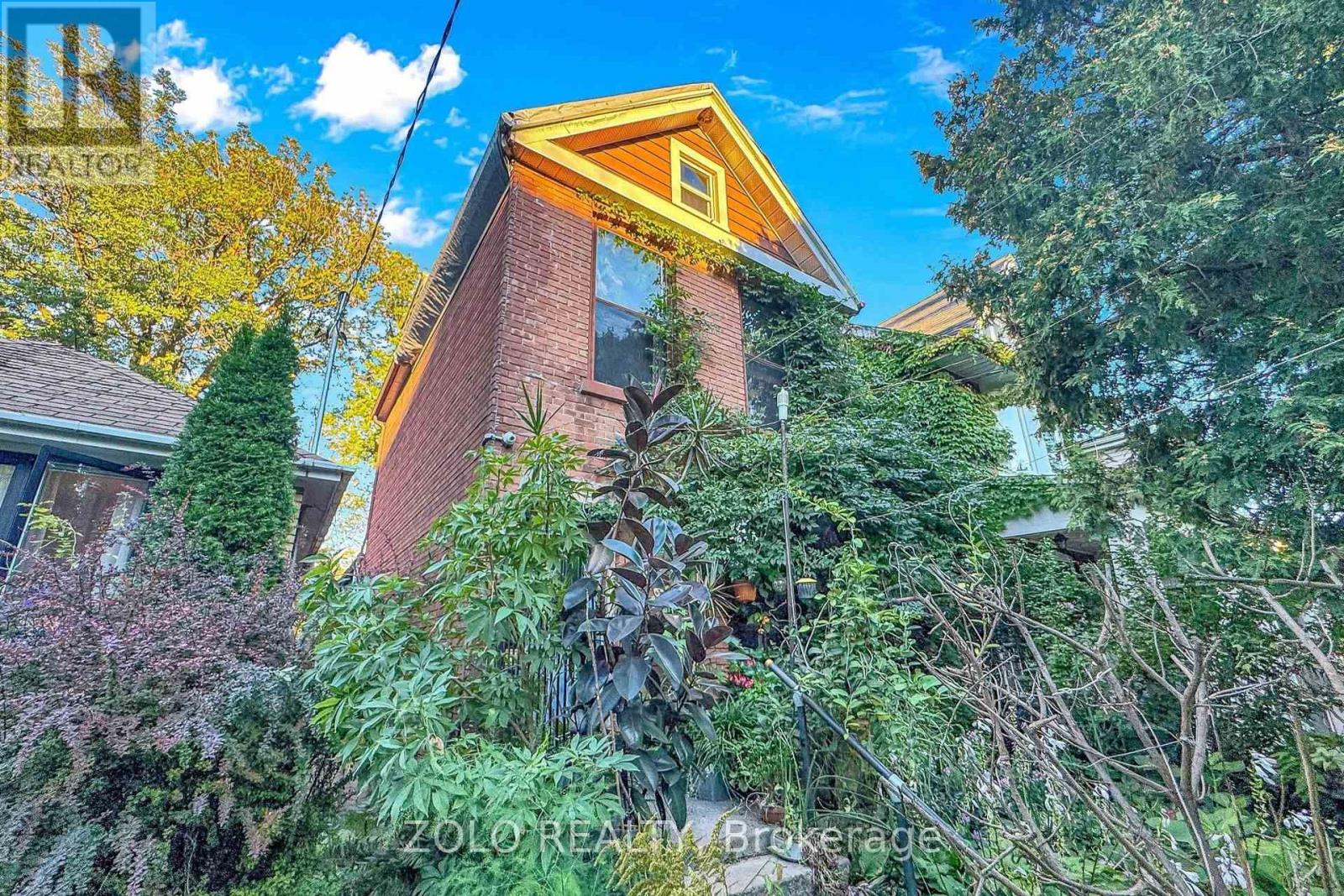 189 LESLIE STREET, Toronto, Ontario