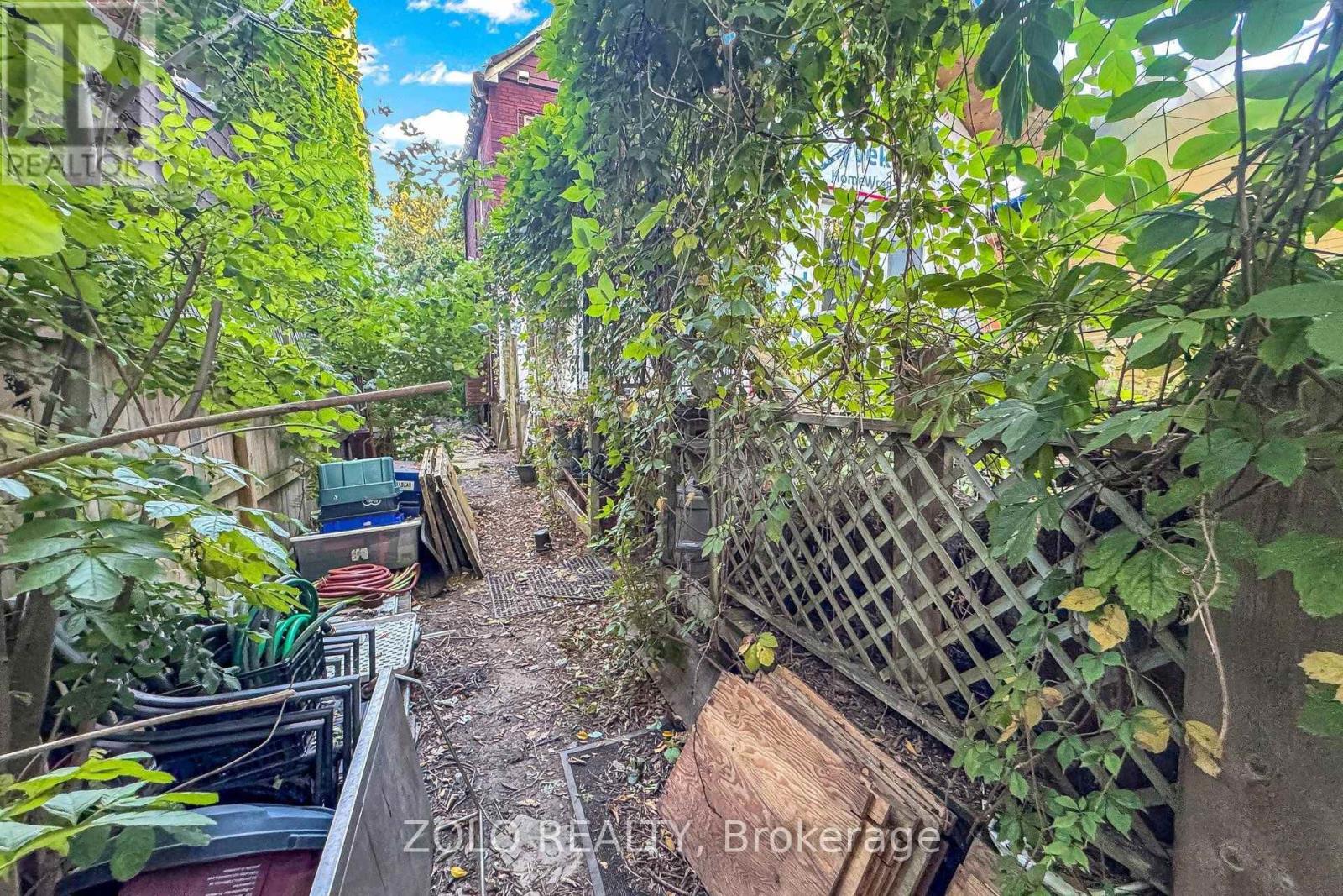 189 Leslie Street, Toronto, Ontario  M4M 3C6 - Photo 32 - E13832628