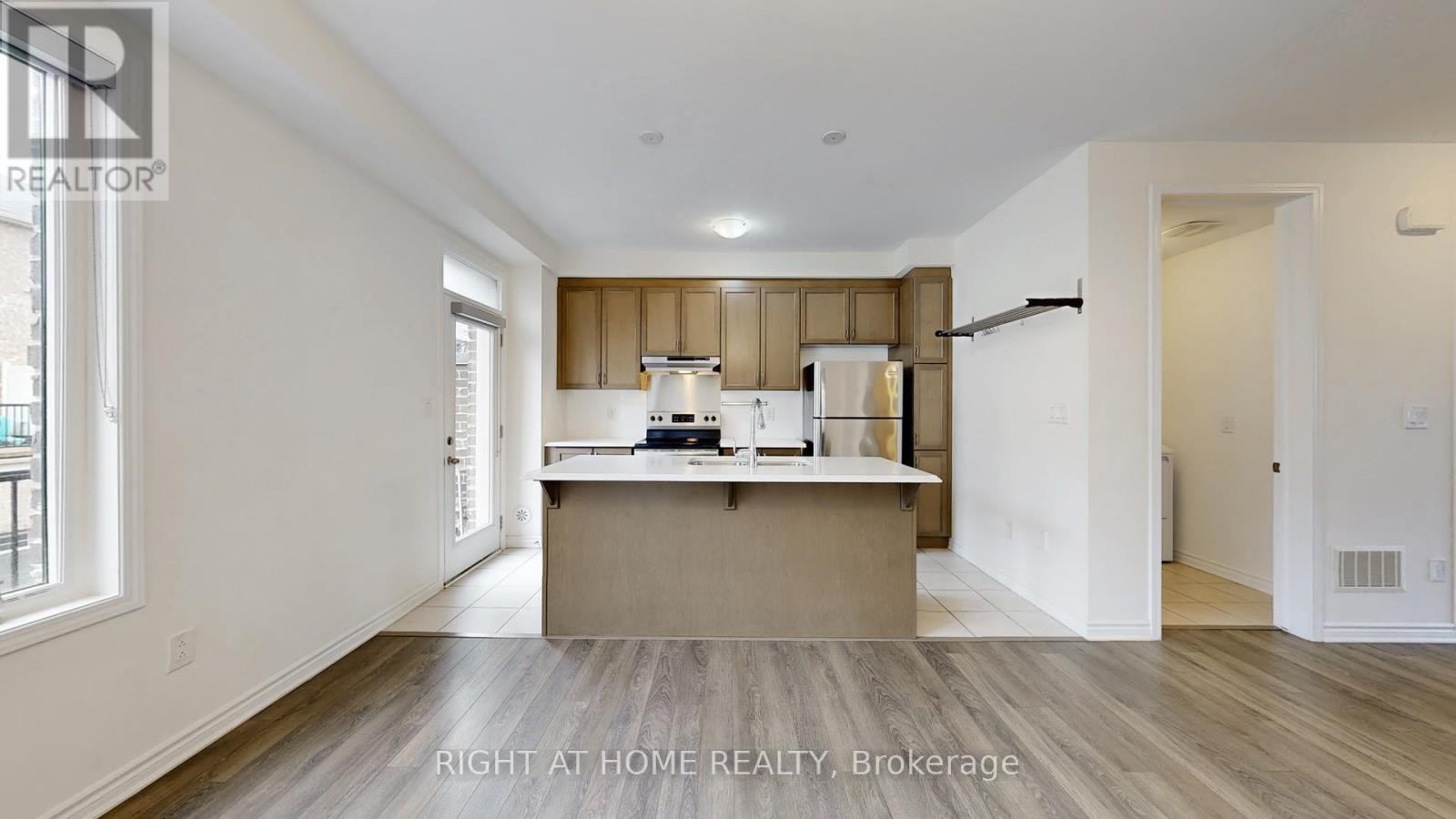 5 Casely Avenue, Richmond Hill, Ontario  L4S 0J8 - Photo 7 - N13832642
