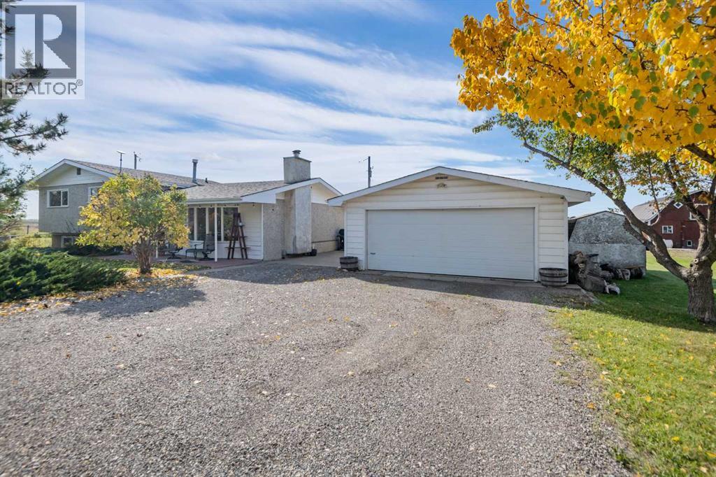 235007 Range Road 284, Rural Rocky View County, Alberta  T1X 2L7 - Photo 3 - A2347713
