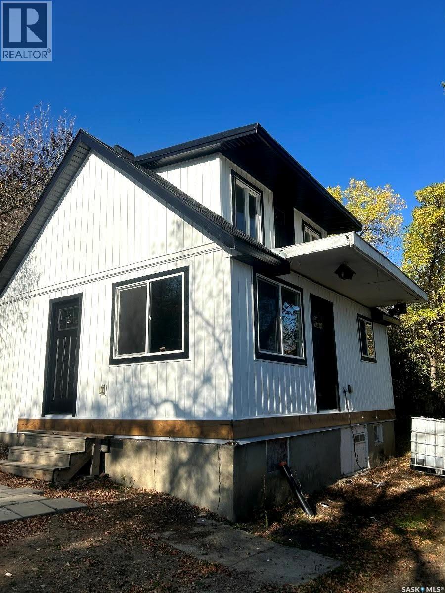 239 B-Say-Tah ROAD, B-Say-Tah, Saskatchewan