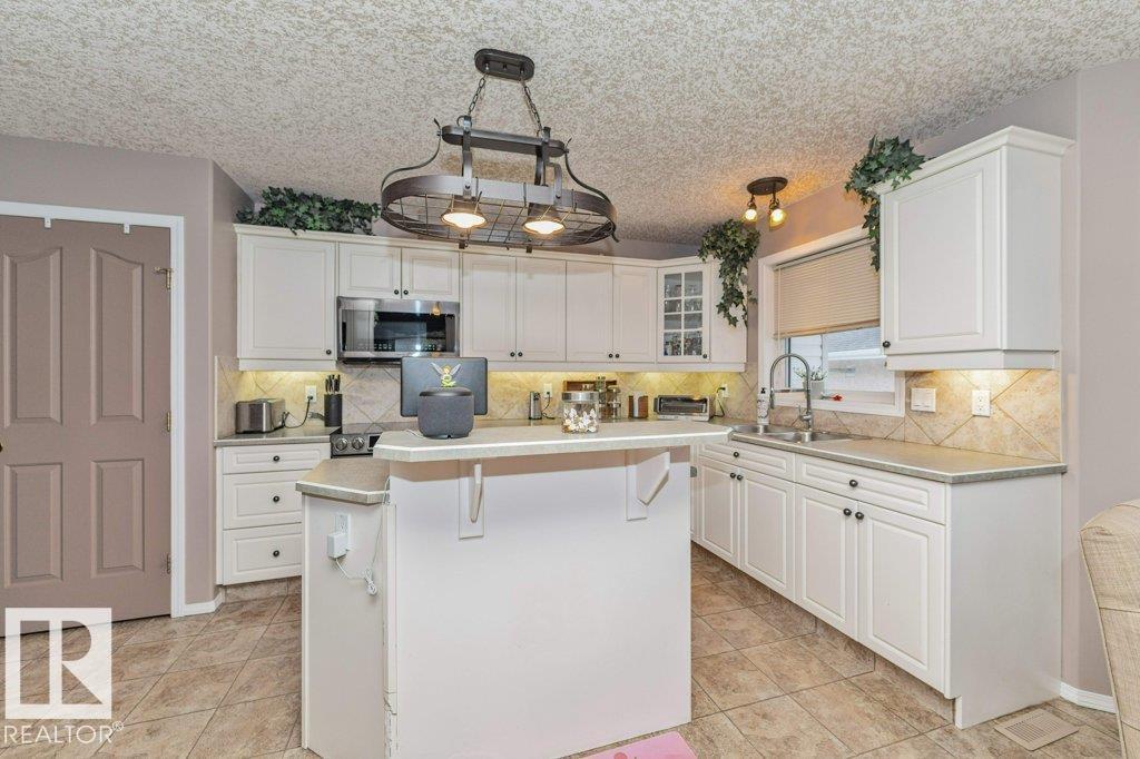 16532 75 St Nw, Edmonton, Alberta  T5Z 3R1 - Photo 6 - E4510627