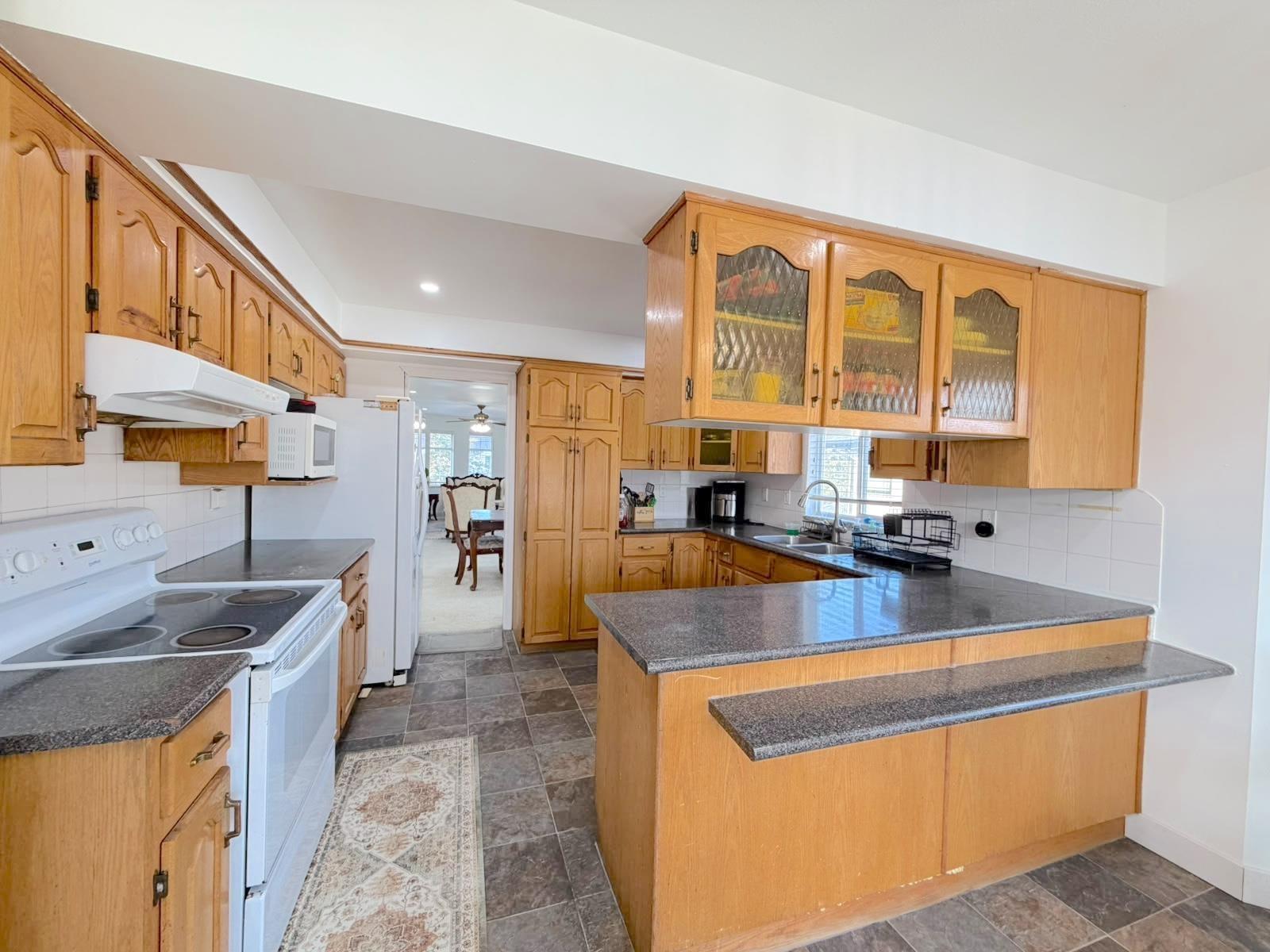 14962 96a Avenue, Surrey, British Columbia V3R 9V6 - Photo 16 - R3168391