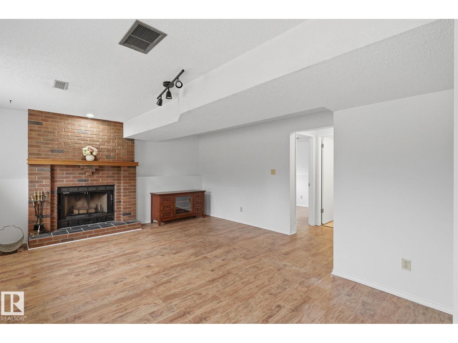 12631 161 AV NW
