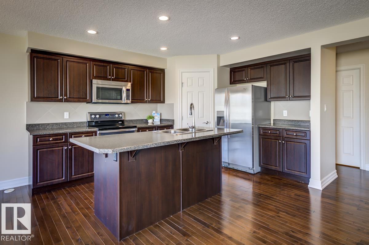 9645 Simpson Pl Nw, Edmonton, Alberta  T6R 0T8 - Photo 8 - E4510629