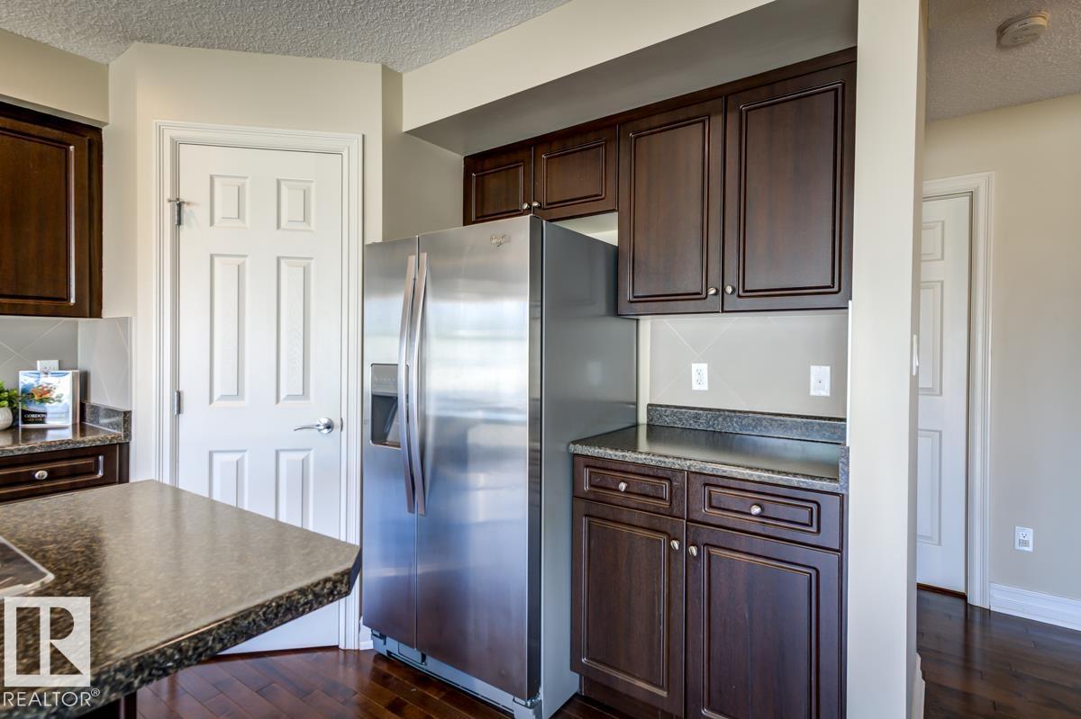 9645 Simpson Pl Nw, Edmonton, Alberta  T6R 0T8 - Photo 9 - E4510629